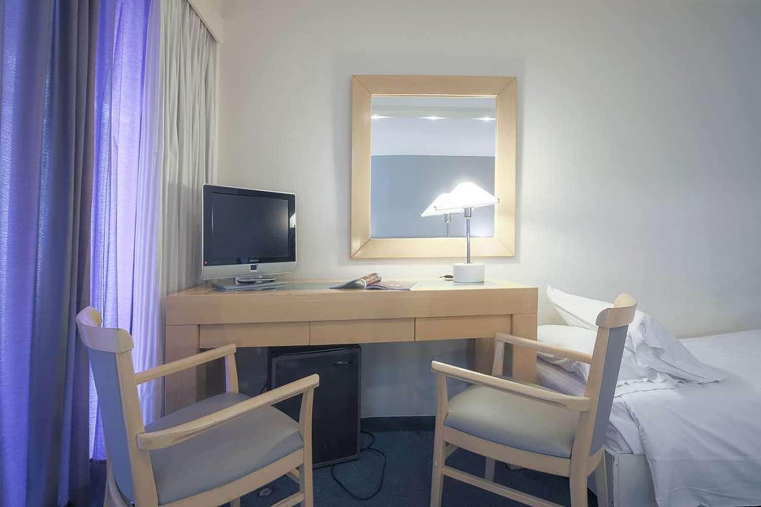 אתונה Dorian Inn, Sure Hotel Collection By Best Western מראה חיצוני תמונה