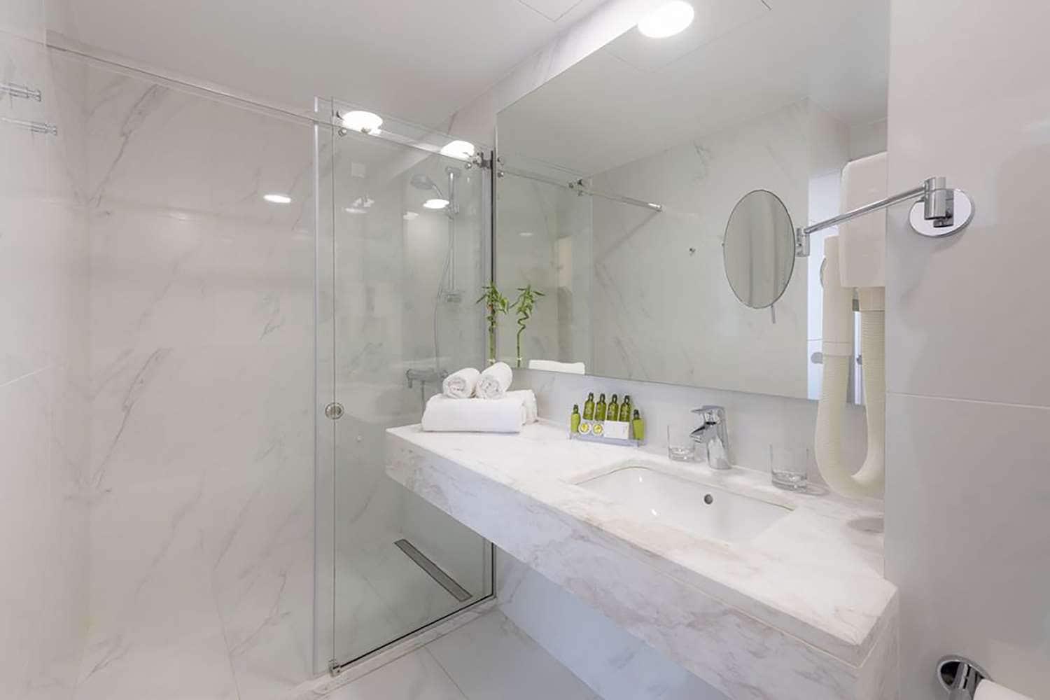 אתונה Dorian Inn, Sure Hotel Collection By Best Western מראה חיצוני תמונה